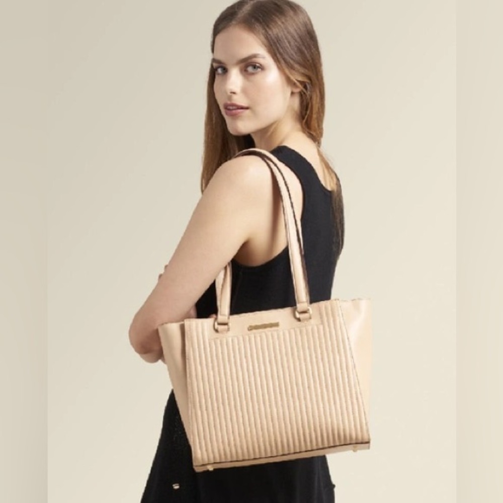 ‼️BRAND NEW, NEVER BEFORE USED‼️ Donna Karan Cathy Quilted Pinstripe Satchel